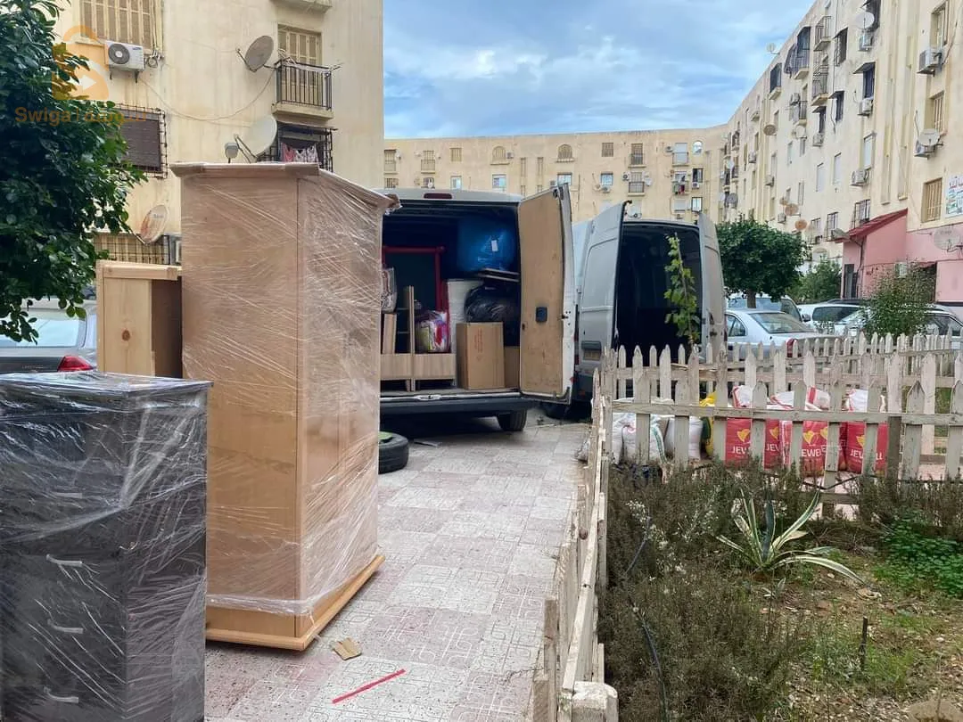 ترحيل و نقل السلع