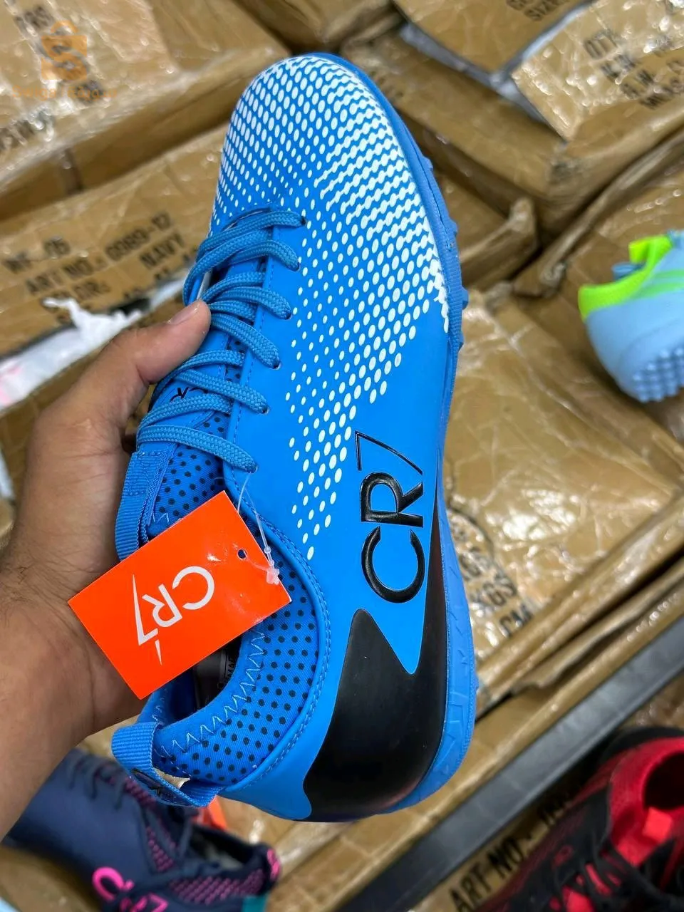 Soulier tout terrain CR7