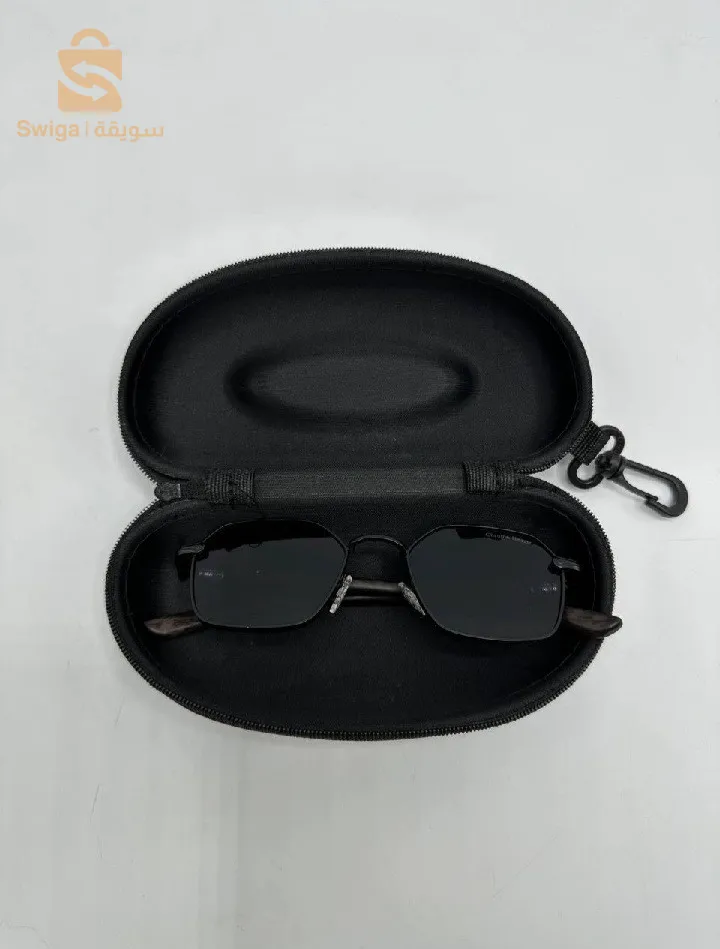 Lunette de soleil chrome hearts + pochette gratuit