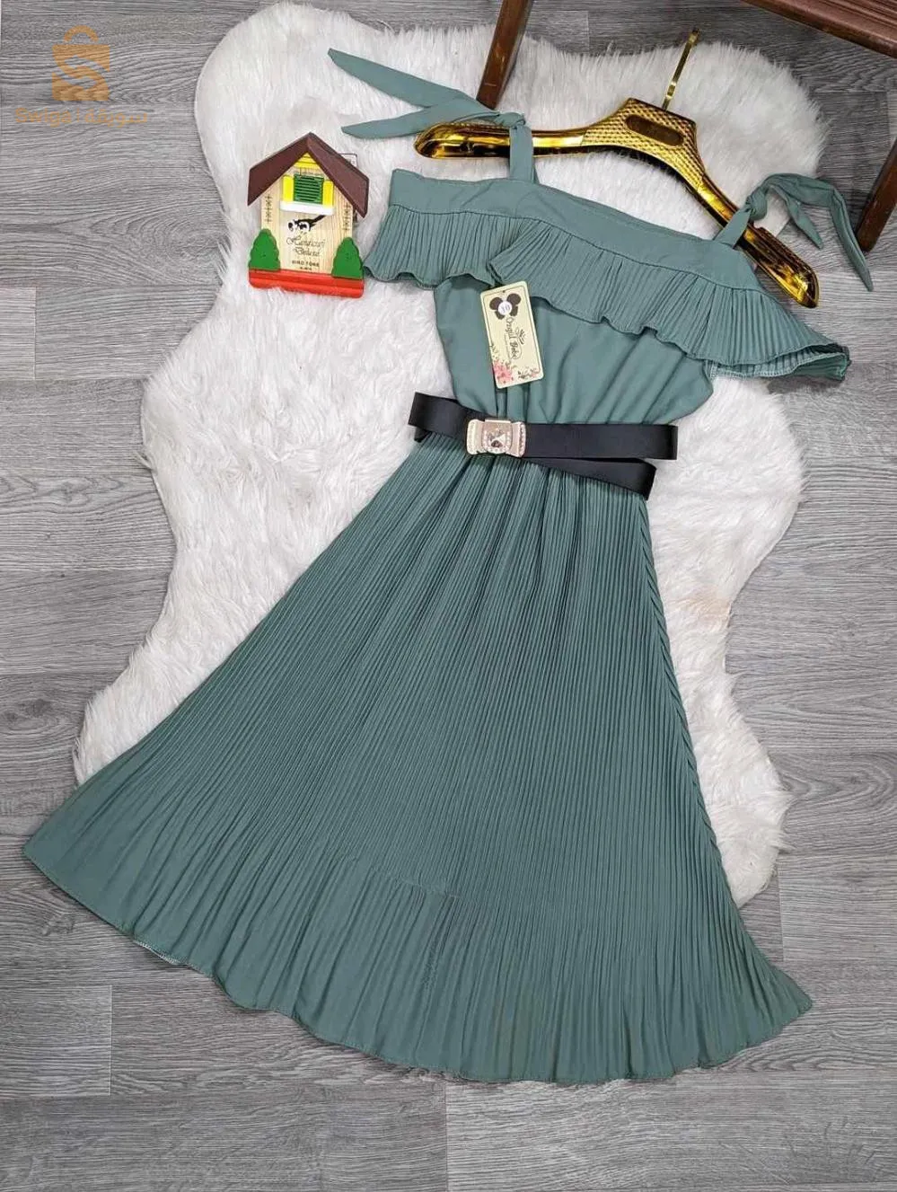 ملابس نسائية واطفال