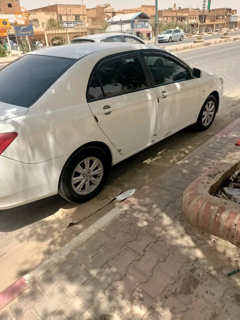 السيارة فيها ماسك افو السيارة في حالة جيدة مهيش مقلبة ولا اكسدونتي الموتور الله يبارك ولبواط ممتازة السيارة تنوض بصمة وفيها طواء اقرأ المنشور مليح قبل ما تتصل وشكرا
