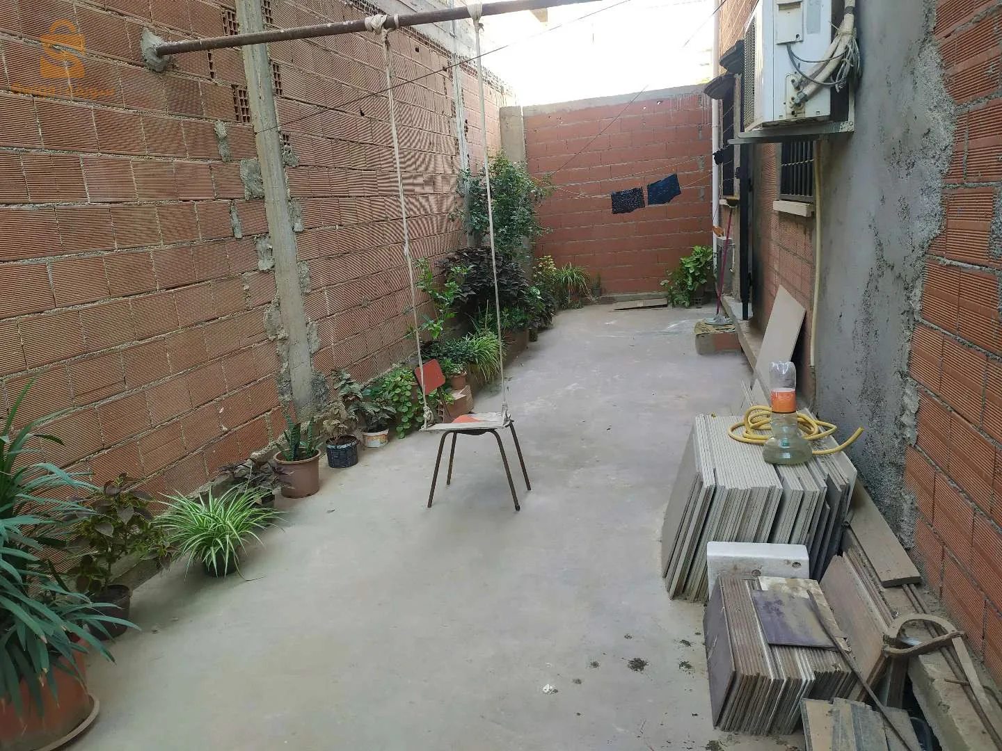 🔴بيفلا بيع  بحي لعبازيز بوقرة 
Fiha 3 fassad 200 metre r+2 makhdomine  retchossi fini ou 1 er kifkif 2 eme b9at fih 10 % khdma0659777260