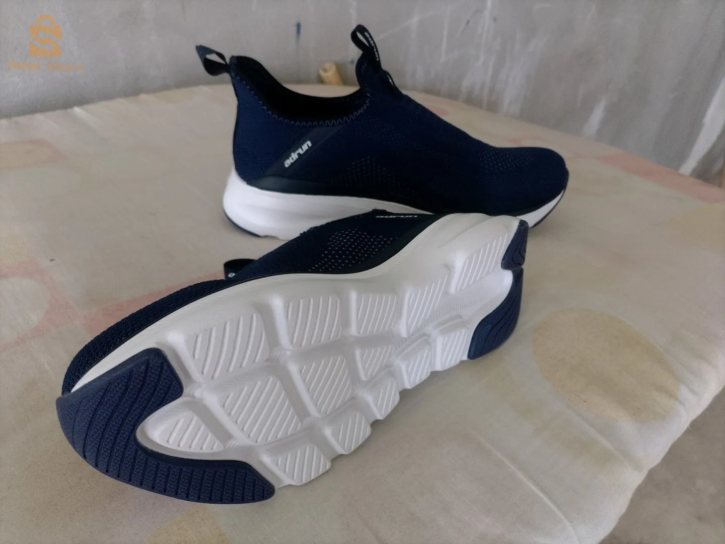 حذاء رياضي جديد المقاس 41