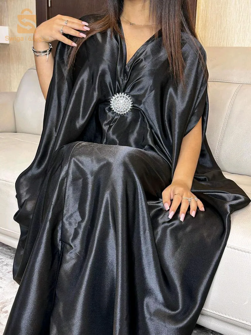 3700 DA disponible en 3 couleur : rose / miel / noir
Tissu : satin de très bonne qualité 
Taille : standard