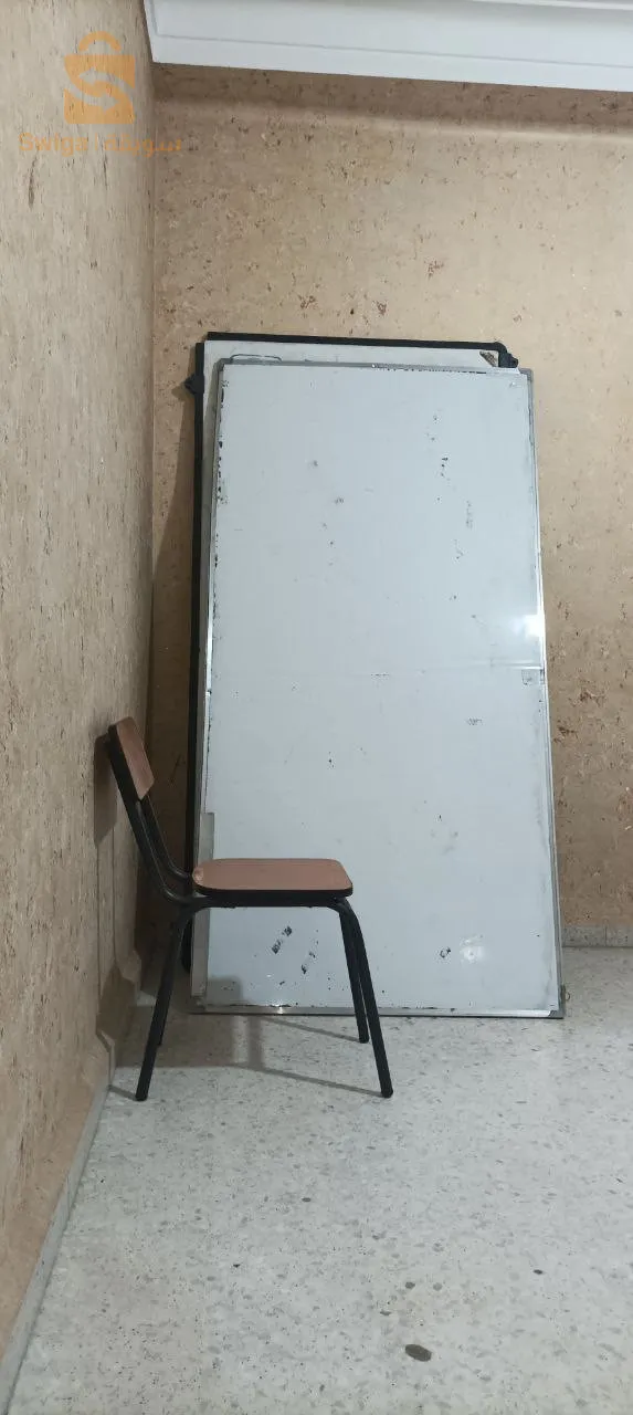 بيع اثاث مدرسة