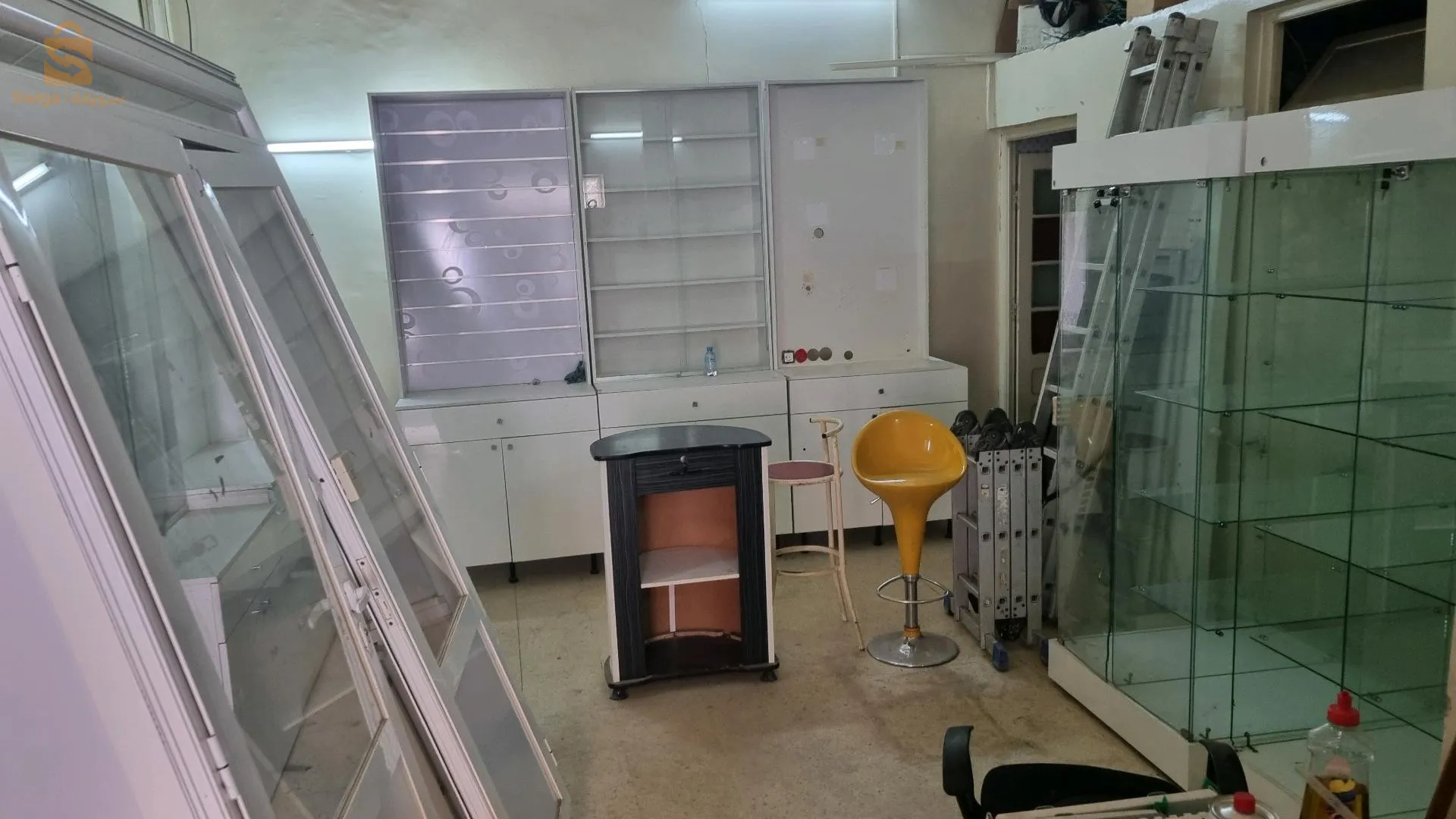 vends meuble pour magasin