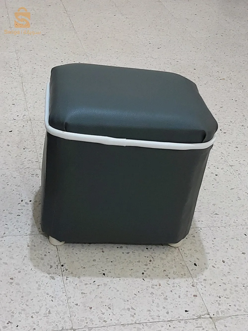poufs