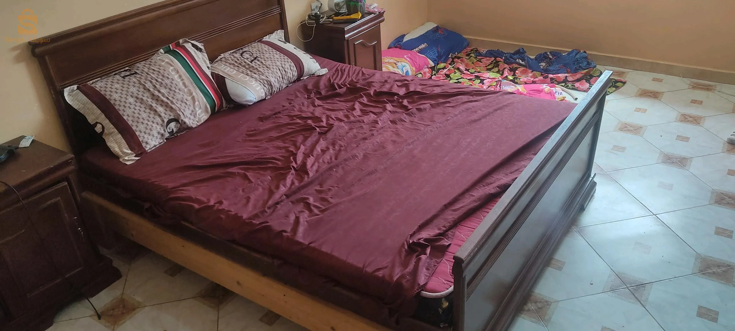 غرفةنوم للبيع حالة جيدة