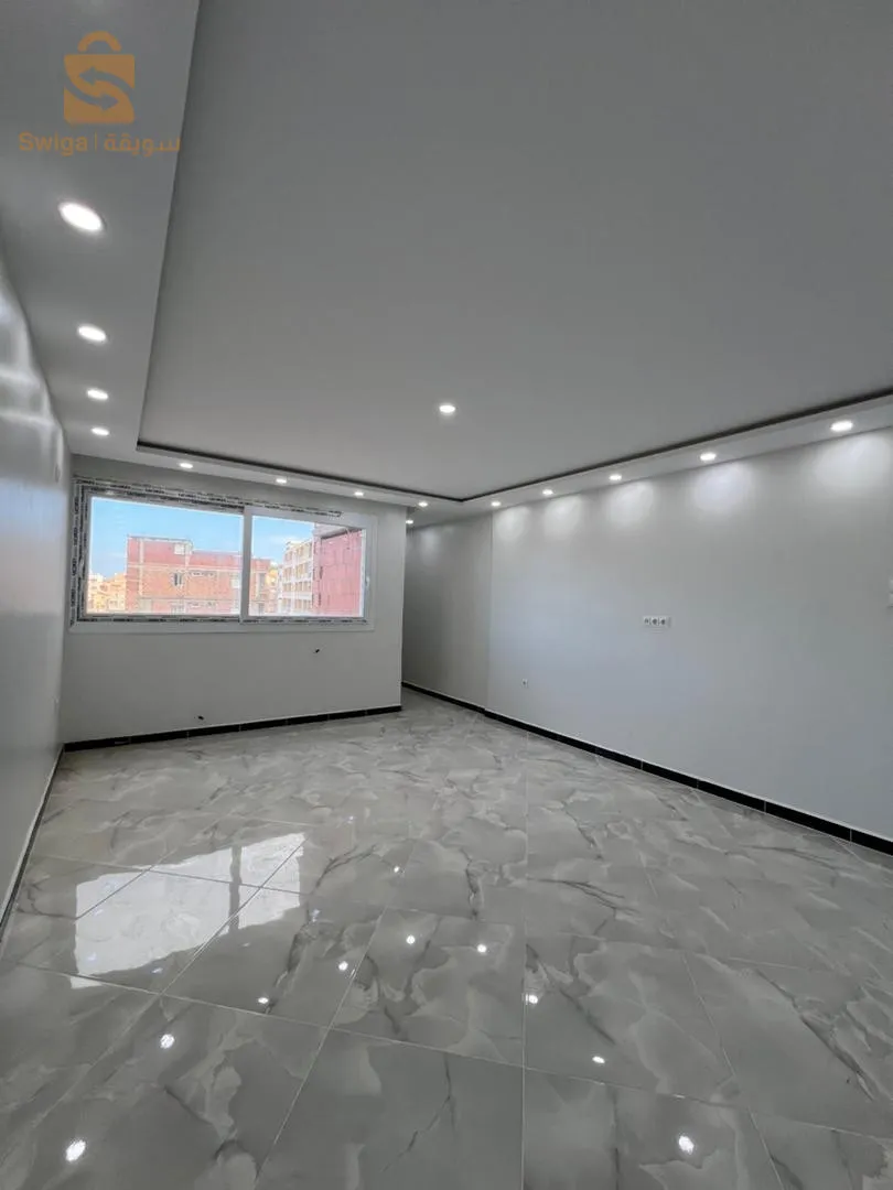 شقة f4 للبيع 3 واجهات في برج الكيفان 
قريبة من محطة طرام 
0️⃣7️⃣7️⃣3️⃣3️⃣3️⃣1️⃣1️⃣1️⃣3️⃣