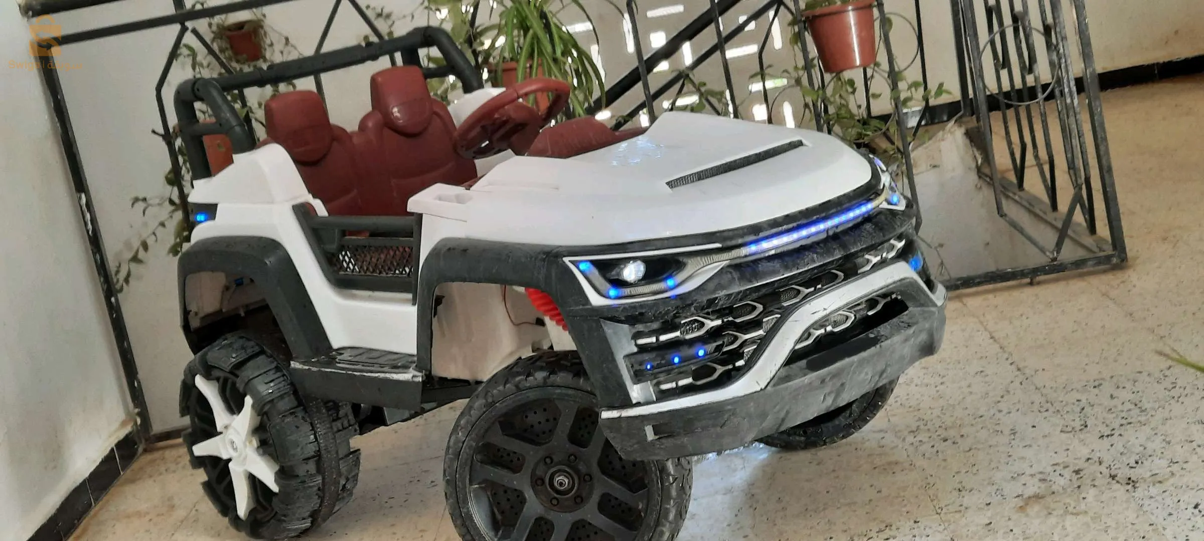 السلام عليكم خاااوتيييي لعزااااز إن شاء الله تكونو كامل بخير ✨️✨️✨️💪💪💪 هاوليكم جديدة سيارة أطفال إلكتريك ترفد زوج بلايص وتمشي بلاكسيراتور مرحبا بيك خاوتي لعزاز في اي وقت