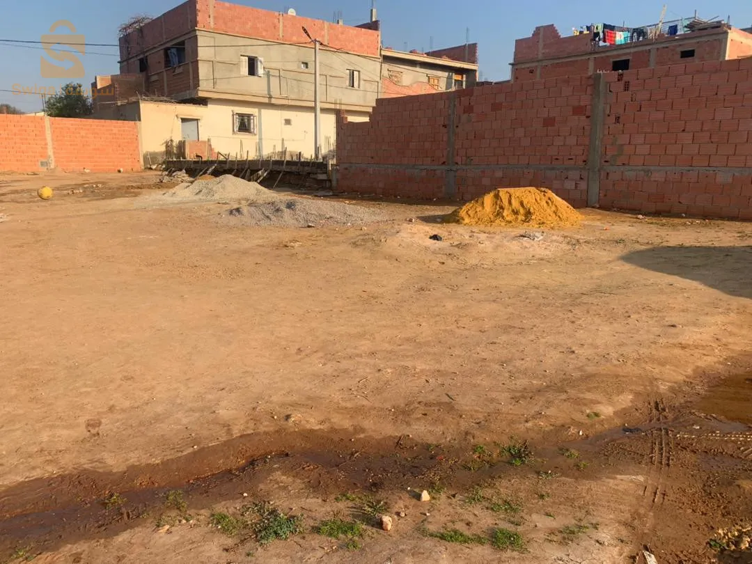 قطعة ارض صالحة للبناء