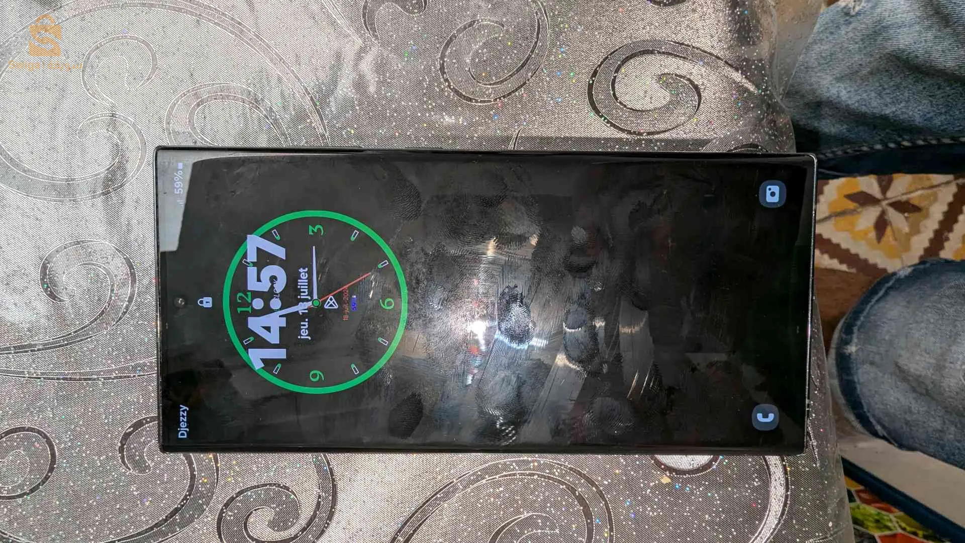 s 23 ultra Kaba  son boîtier avec carte d'identité