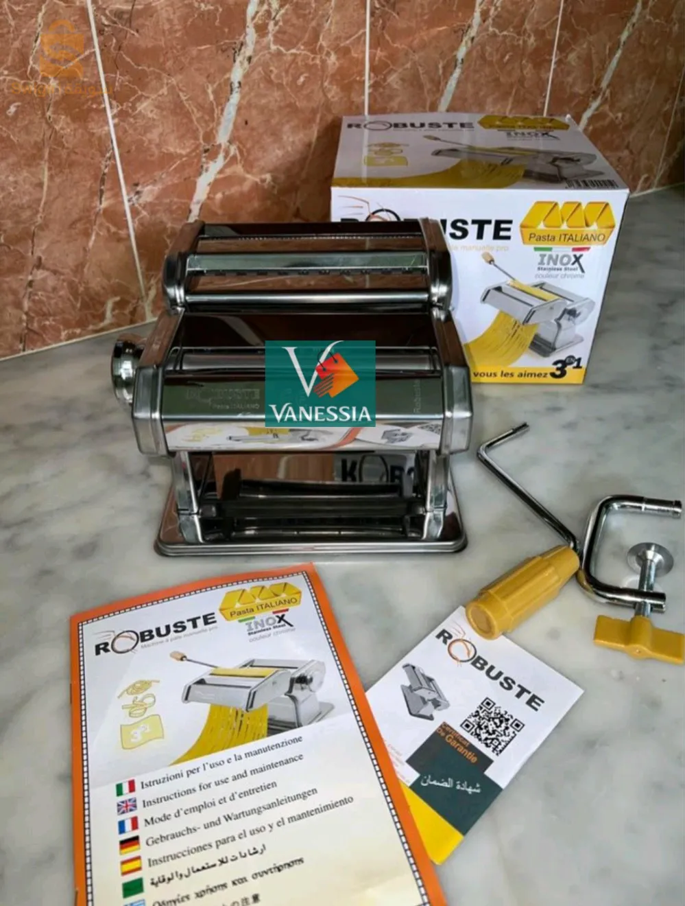 Machine à pâte manuelle pro marque Robuste 3en1
 
✅pâte détachable 150MM
✅Matériel : acier inoxydable
✅Couleur : chrome
✅Taille du produit : 20.5cm * 20cm * 15cm