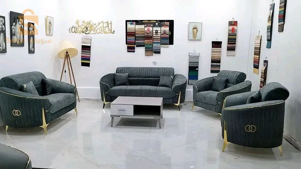 صالونات من الخشب الاحمر