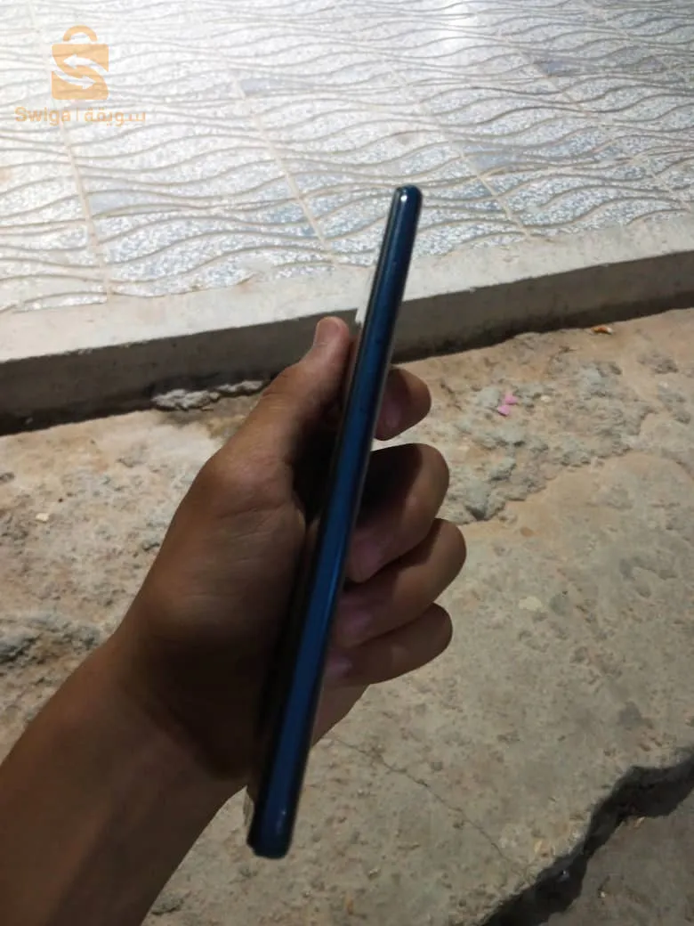 هاتف نقال