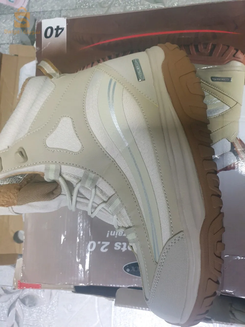 حذاء اصلي للنساء مقاس 40