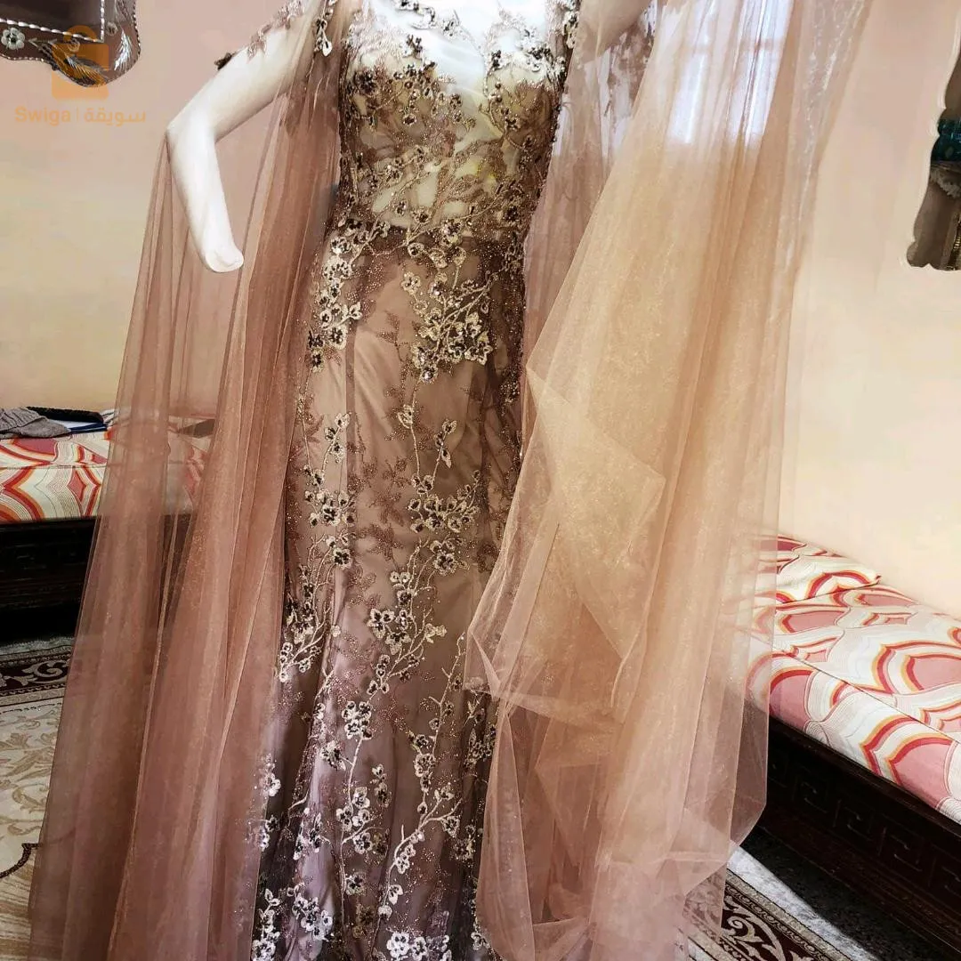 robe de soirée neuve