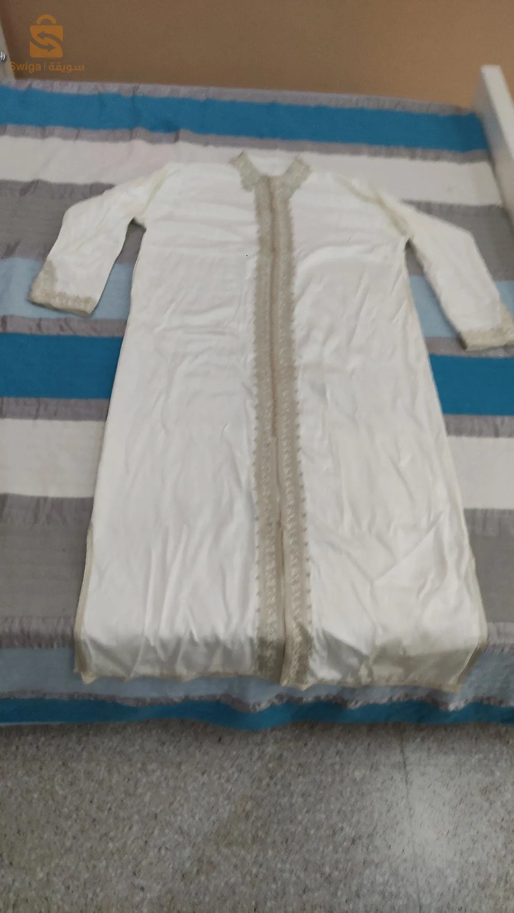 قفطان قمة الاصالة مع حذاء للبيع