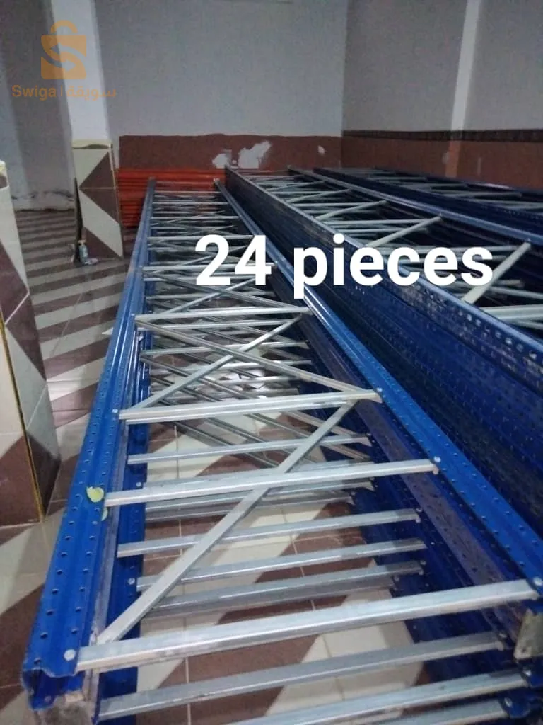Des Étagères