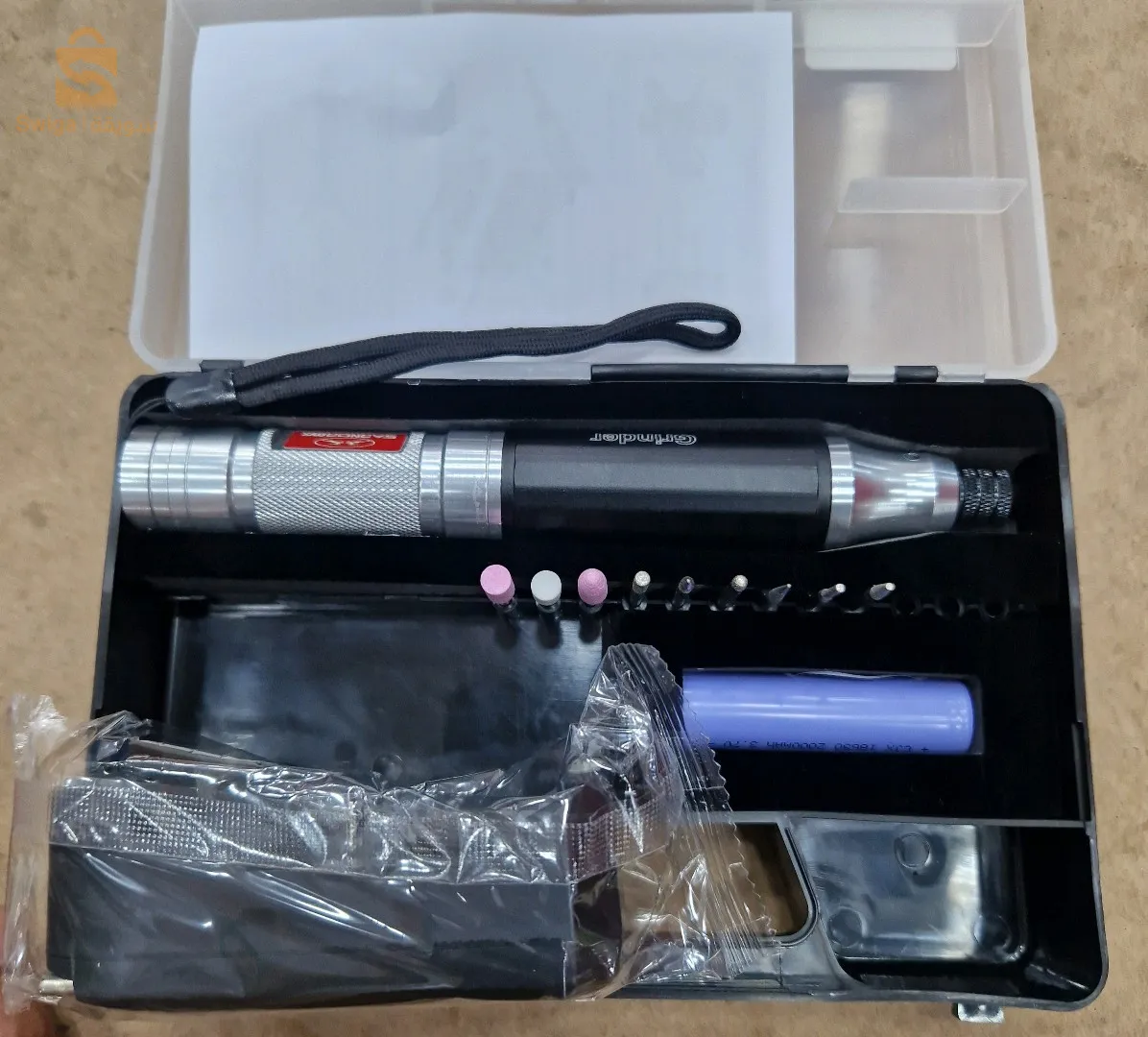 mini model 
très bon qualité 
à batterie $🤍🤍