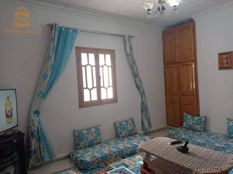 فيلا بتبسة حي راقي سكنسكا قريب من كل المرافق