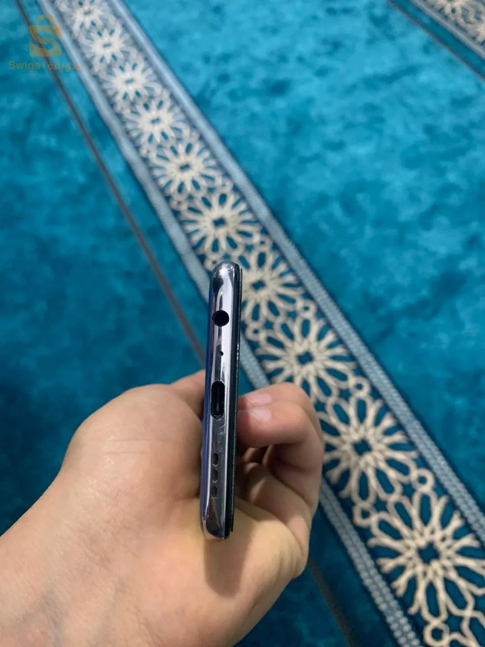 Oppo Reno 5 avec boit et chargeur d'origine aucun problème mrhaba bikm