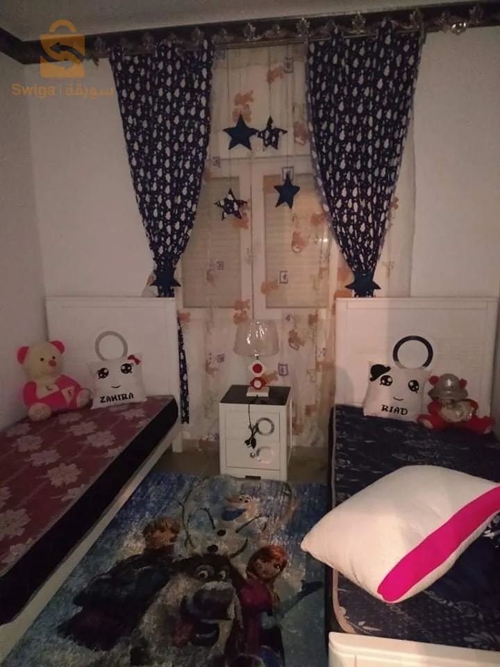 شقة 4غرف  مجهزة