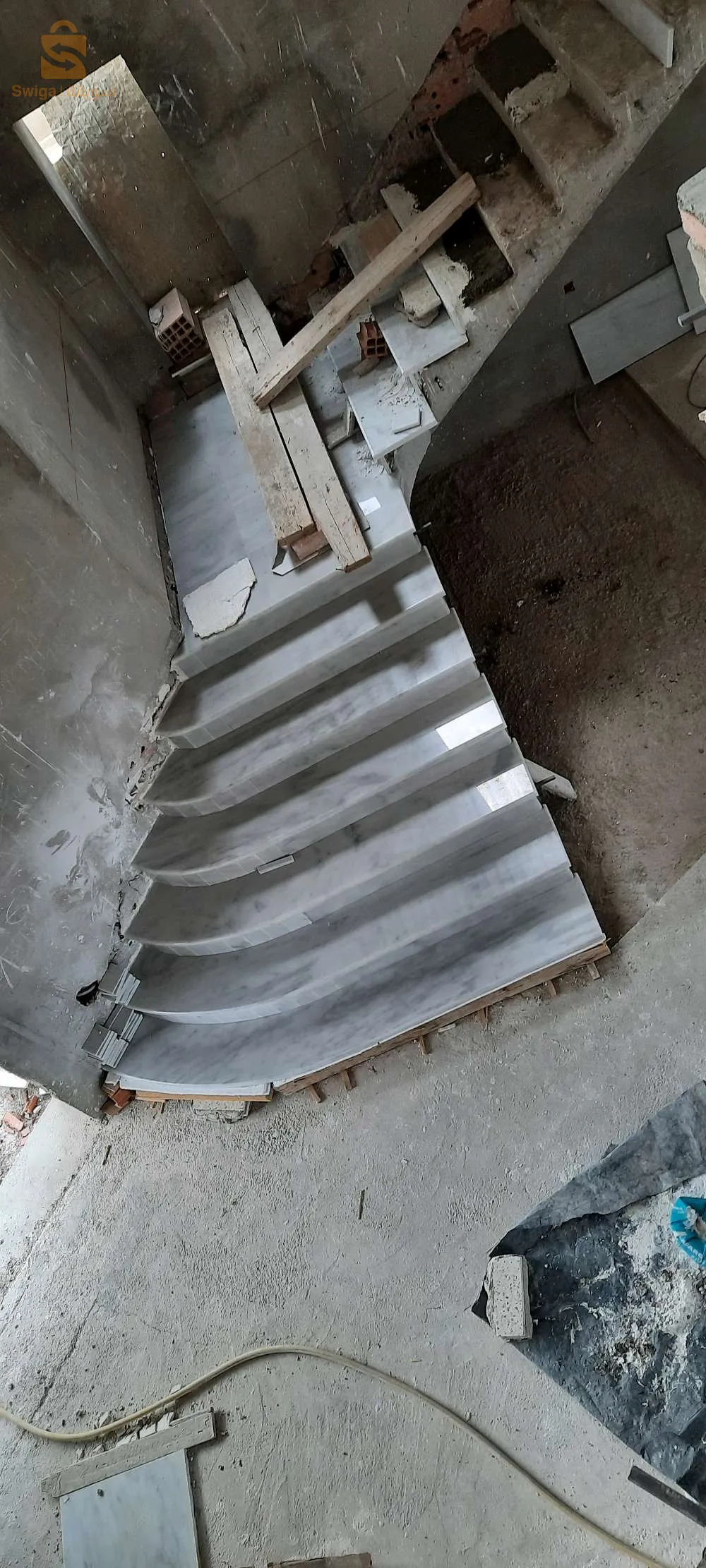 صناعة وتثبيت درج بوطجيات ونافورات ومداخن كلها من الرخام والقرانيت