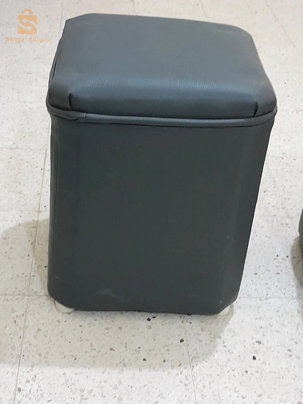 poufs
