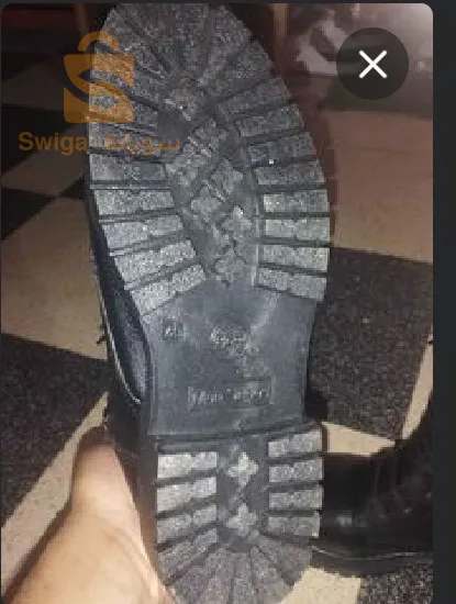 رونجاص للبيع مقاس  40  جديد غير مستعمل
Ronjase Pointur 40 بالجرارة