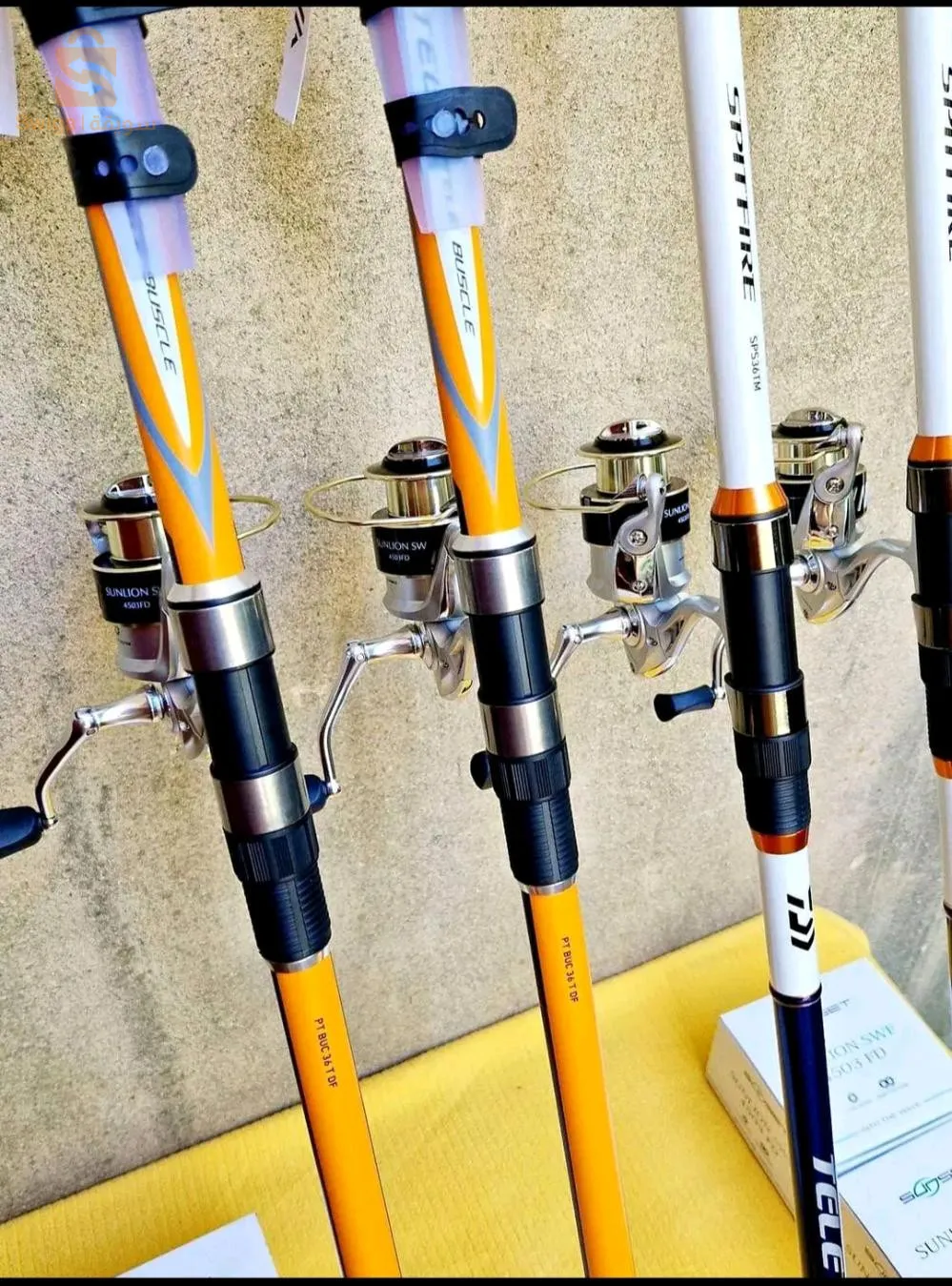 Matériel pêche de grande marque venu de France tout neuf jamais utilisé appel pour plus d'informations 0657233297