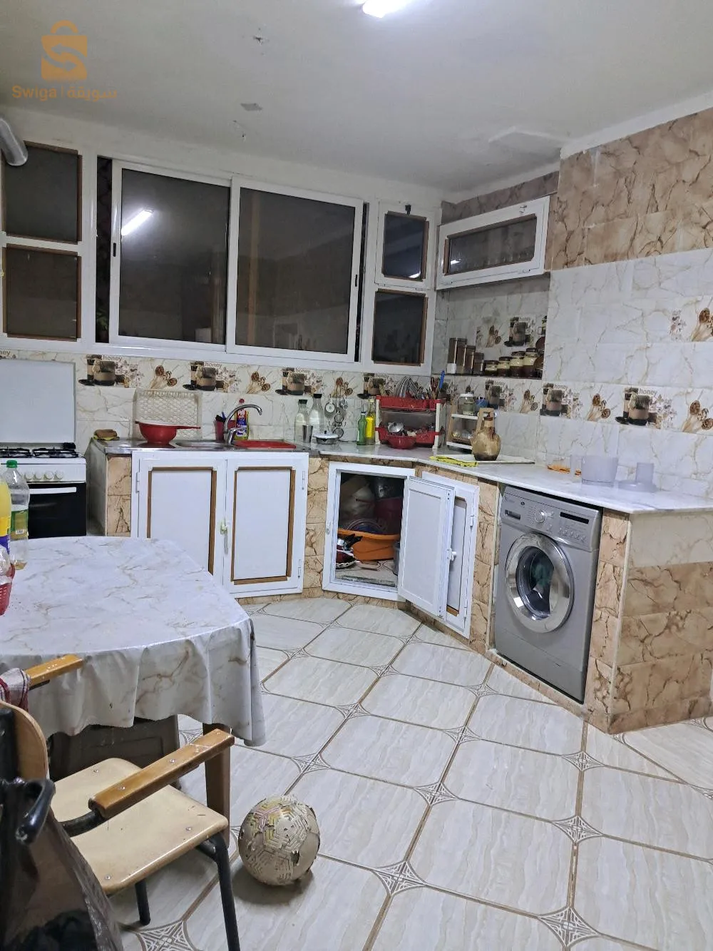 شقة للبيع طابق أرضي0556971012