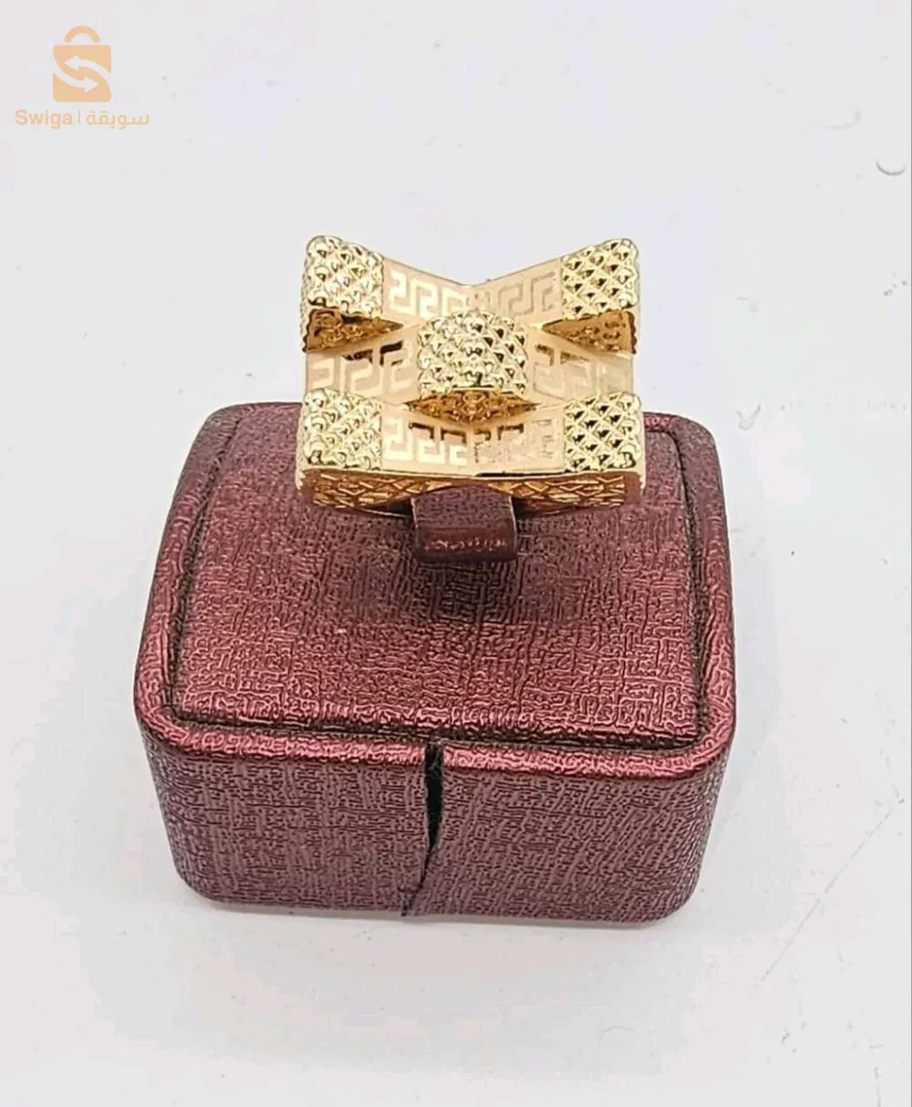 خاتم بيراميد