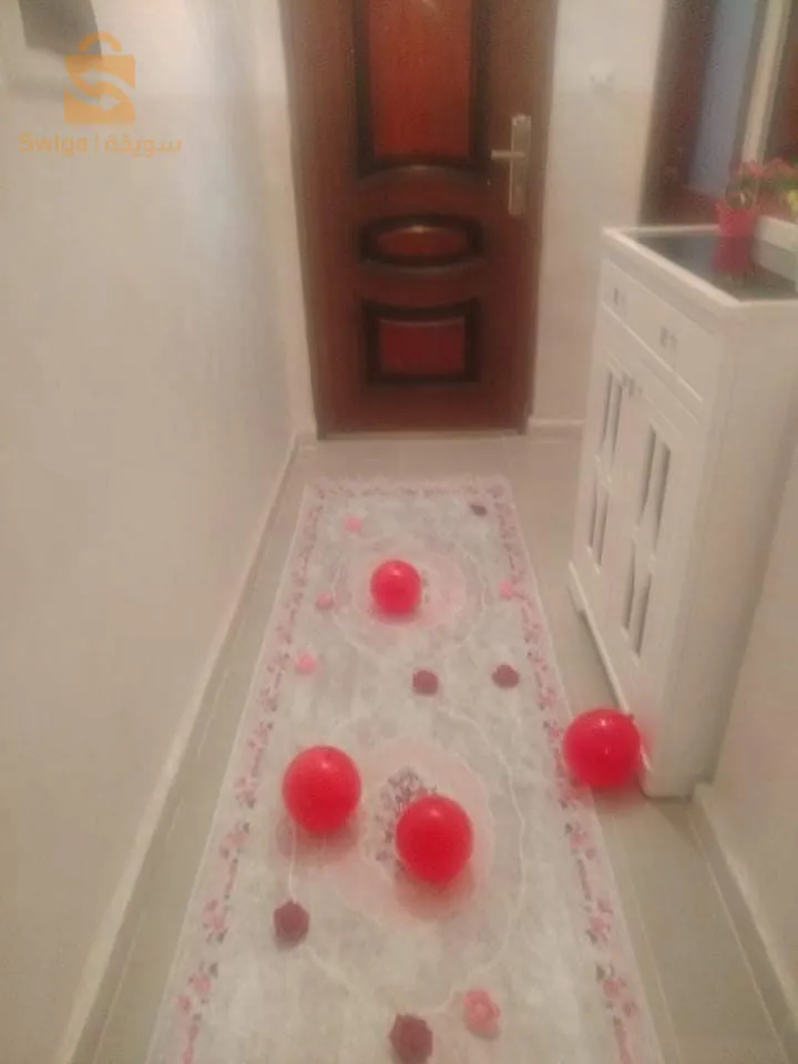 شقة 4غرف  مجهزة