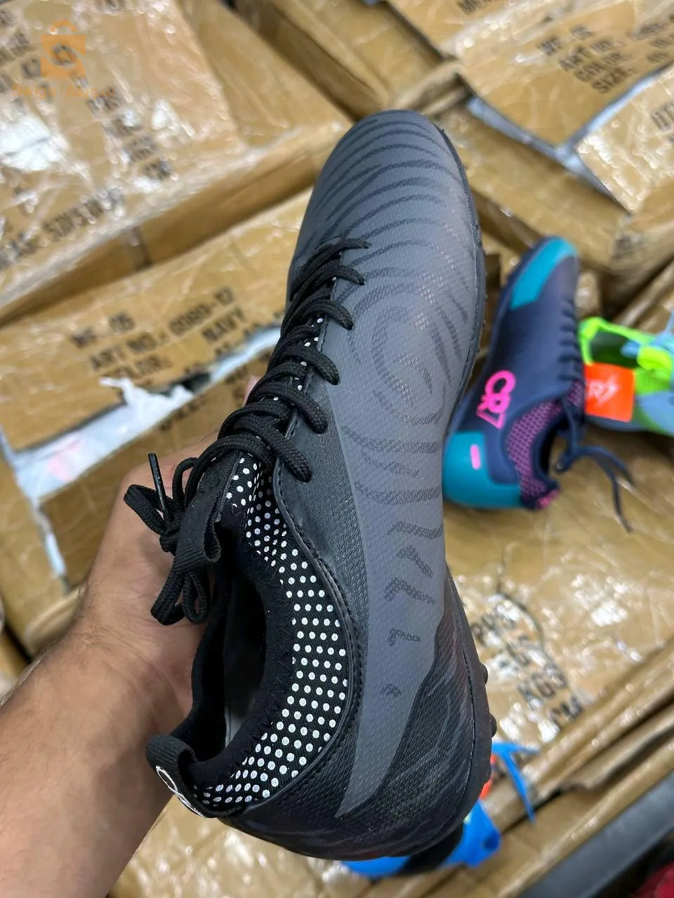 Soulier tout terrain CR7 ( 3 )