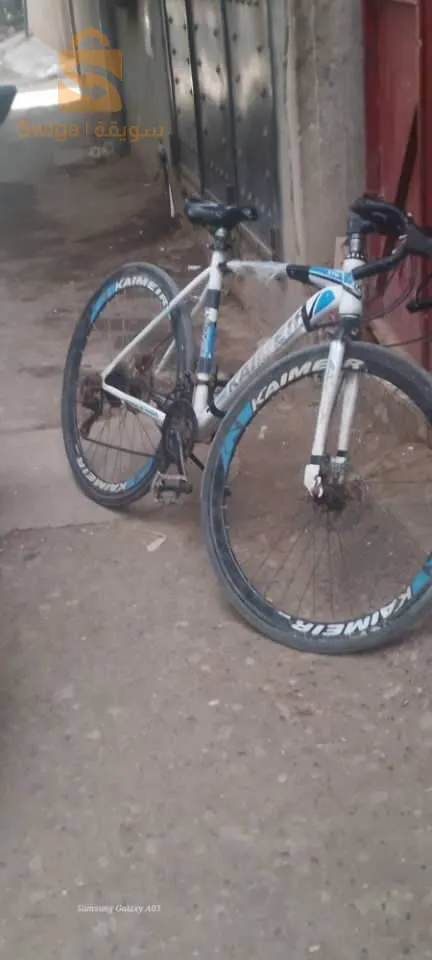 فيلي كروس  من حجم 28 جديدة مريقلة زوج ملاين و400 في ولاية شلف سيدي عبد الرحمن