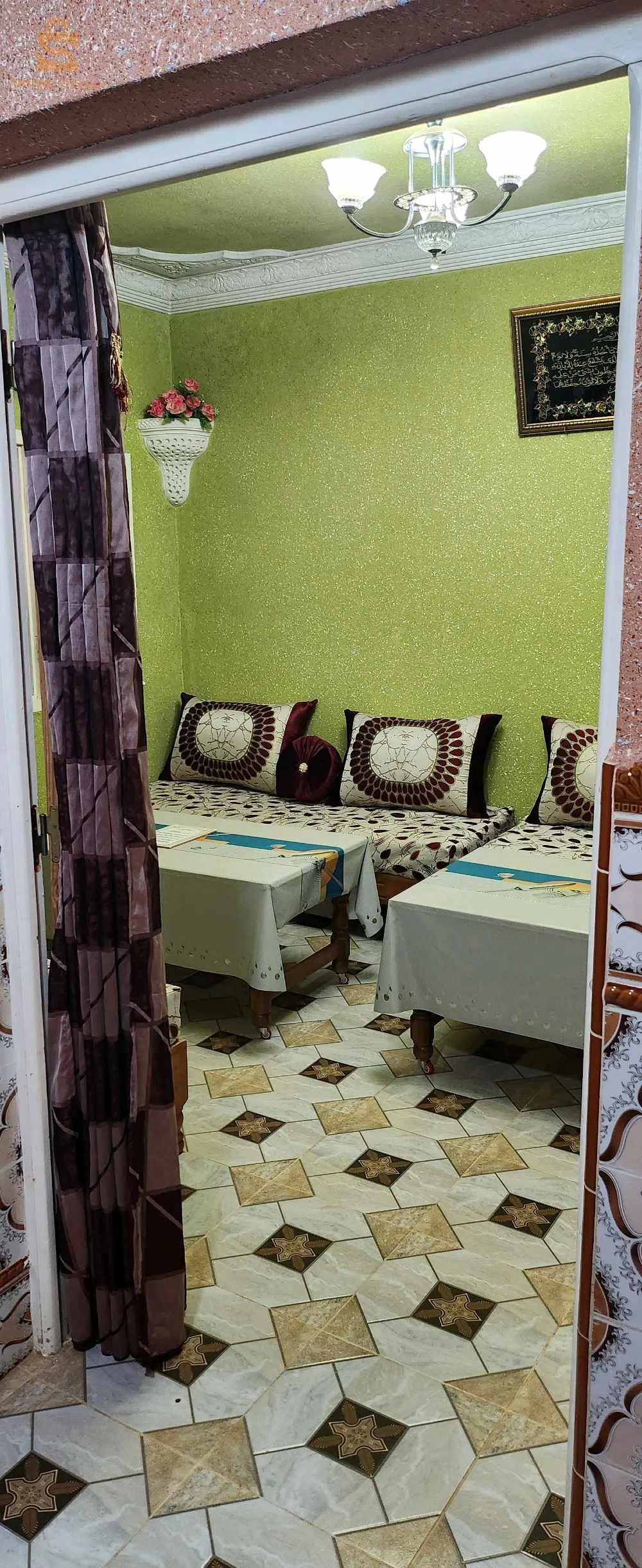 Maison à vendre située à Tient, daira de Ghazaouet, wilaya de Tlemcen.