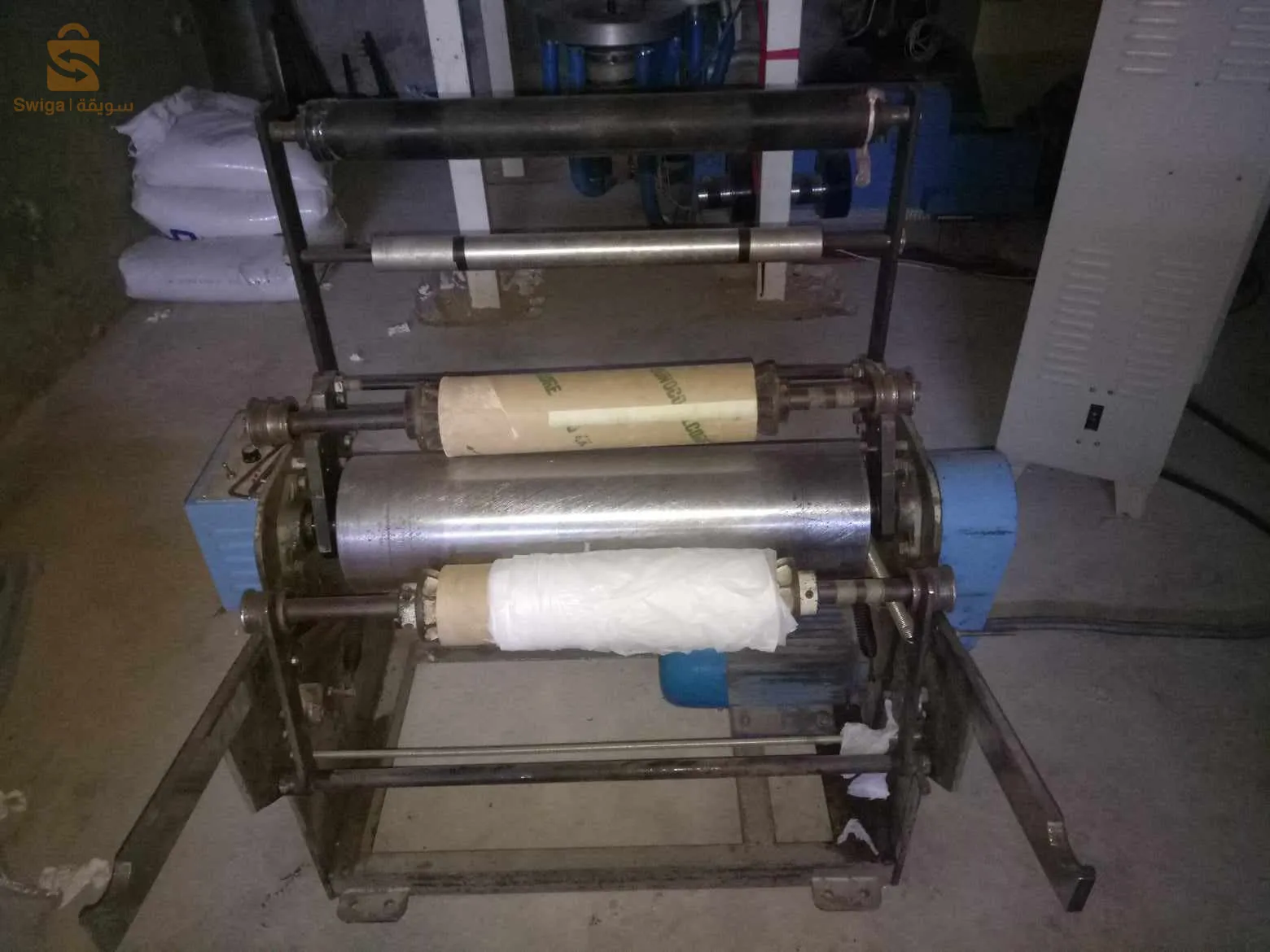 خط انتاج الأكياس البلاستيكية متكون من :
اكستريدوز  extrudeuse  + سودوز soudeuse  + براس presse