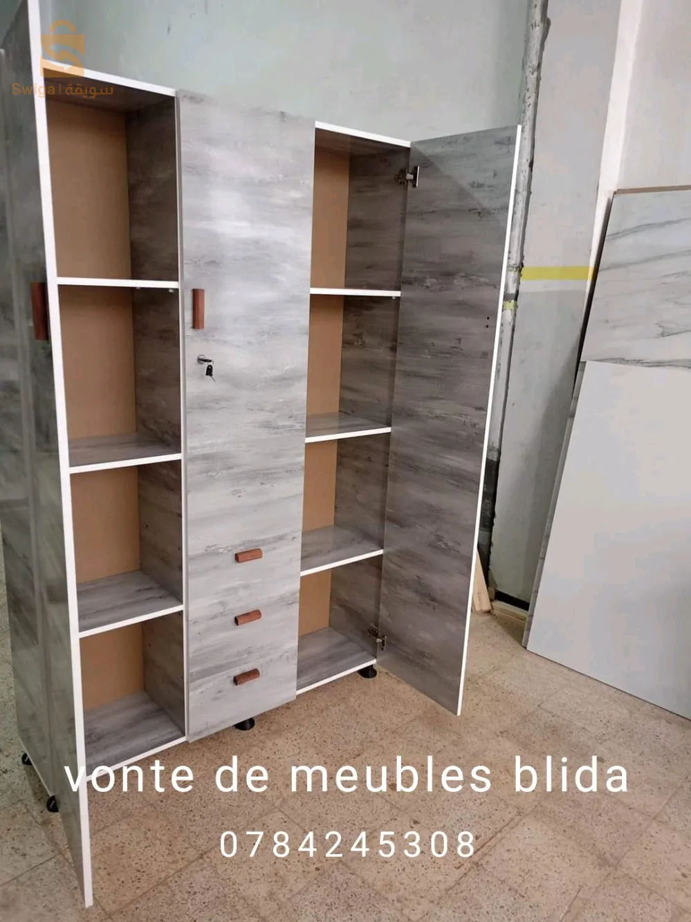 📢📢مرحبا بكم في 🧑‍🔧ورشة الاثاث للبيع بالتجزئة و الجملة🧑‍🔧 
♥️حبيت تعمر دارك وتفرح العائلة تاعك 🥳🥳🥳
نعرض عليكم 💪💪مختلف انواع الاثاث المصنوعة.  bois rouge🌲🌲 و  mélamine.🪵🪵
📢. مع ضمان الجودة والاتقان في العمل 
📢والدفع عند الاستلام 
📢التوصيل 1000da (البليدة . تيبازة . الجزائر . المدية . بومرداس)
📢التوصيل الى باقي الولايات على حسب المكان بسعر مغري
📢التركيب مجاني