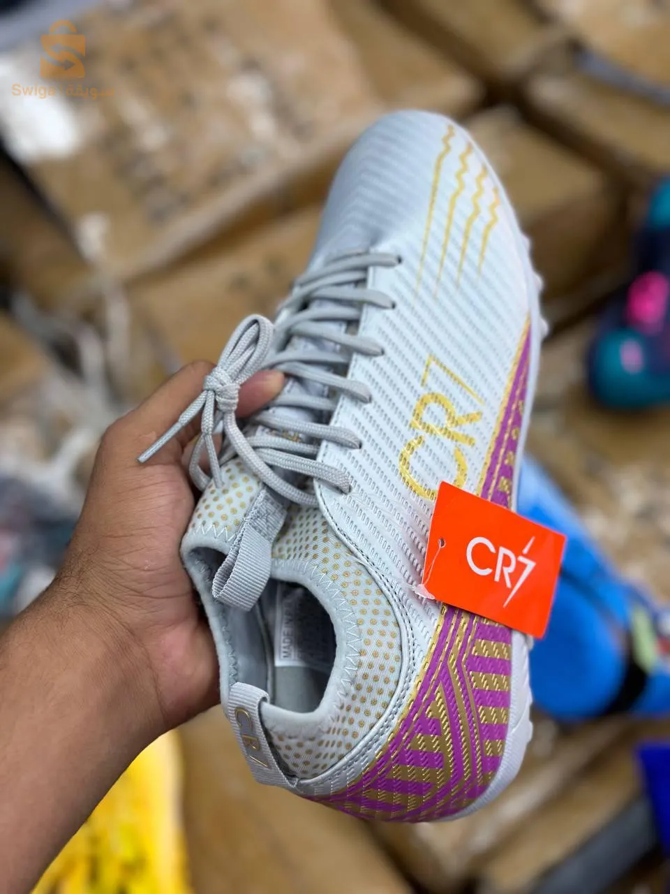 Soulier tout terrain CR7 ( 3 )