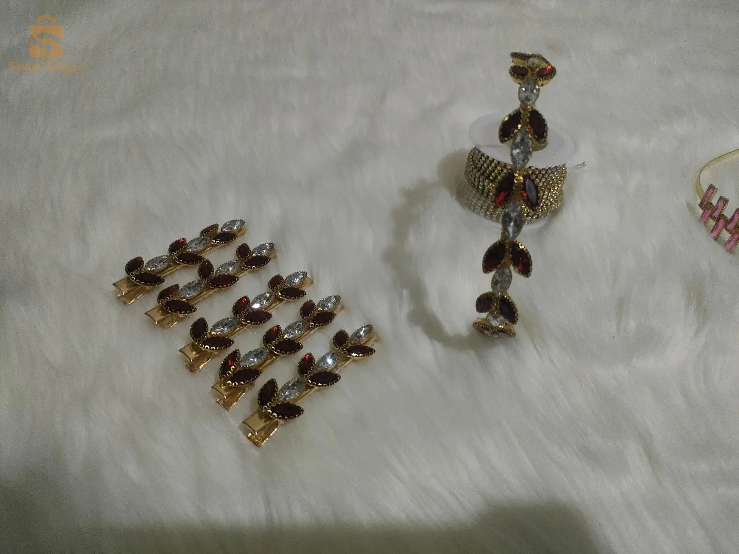 اكسسوارات وملابس نساىية