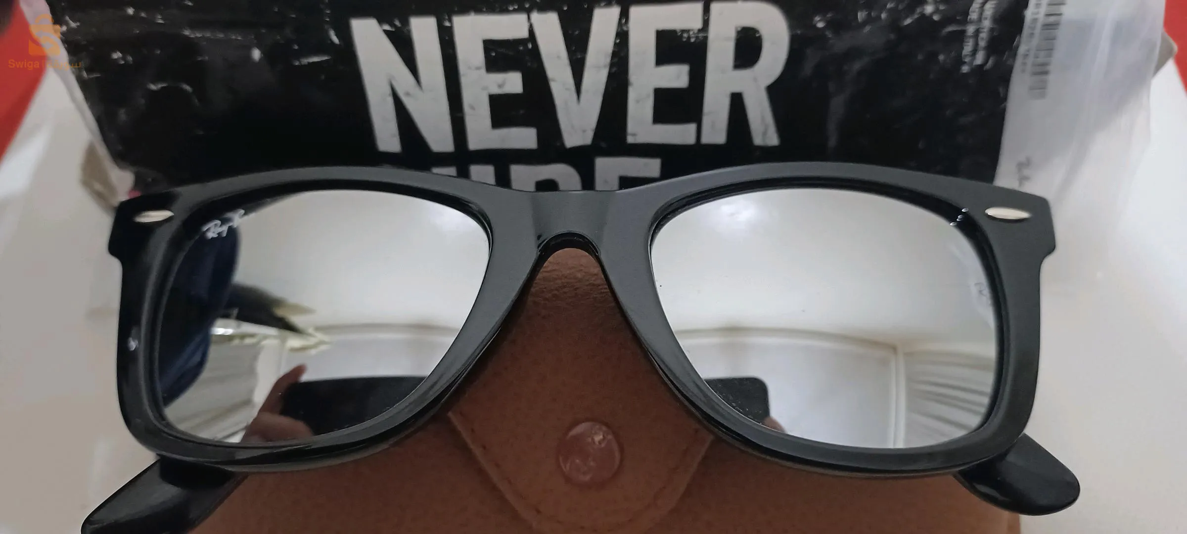 lunette soleil ray ban .