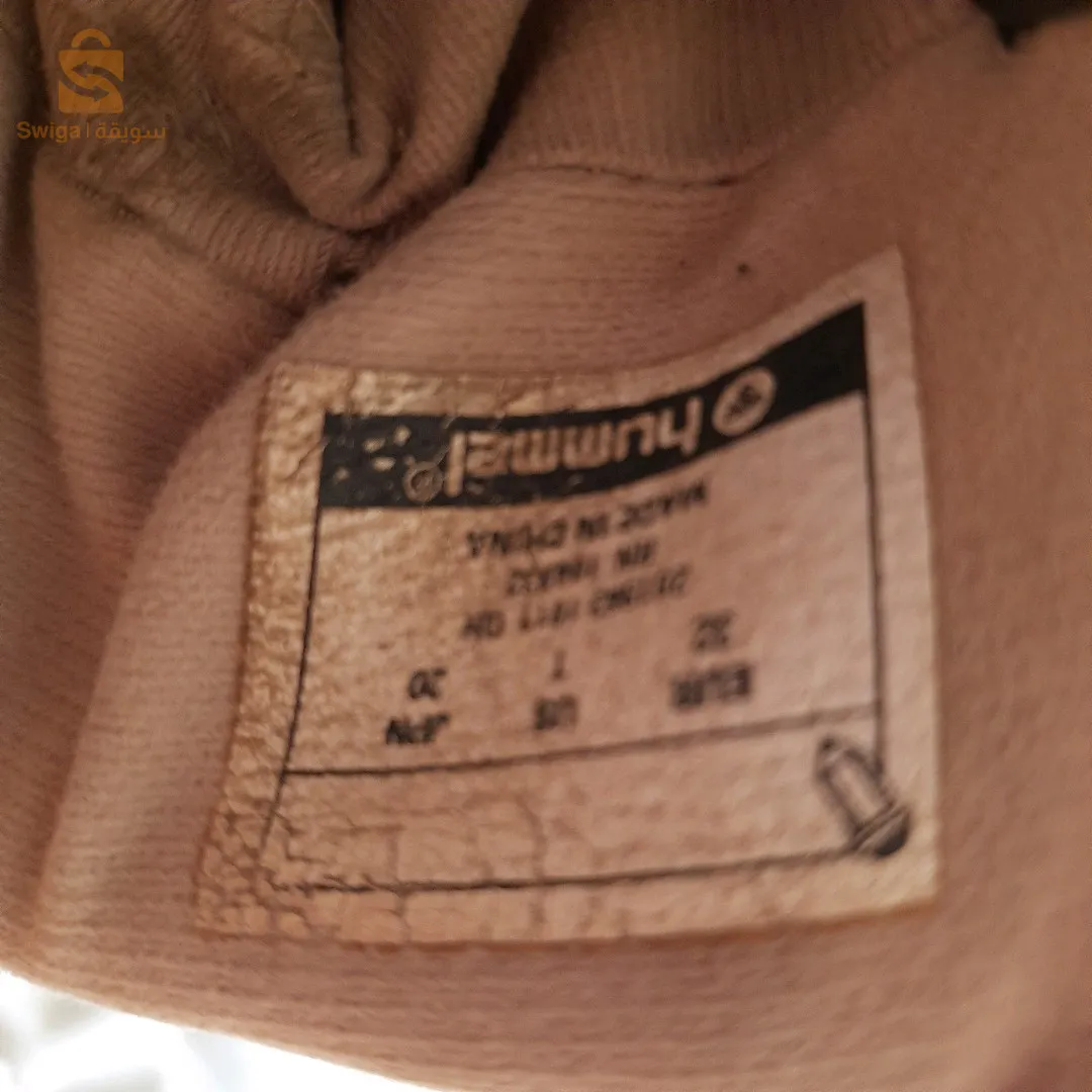 حذاء رياضي مستعمل