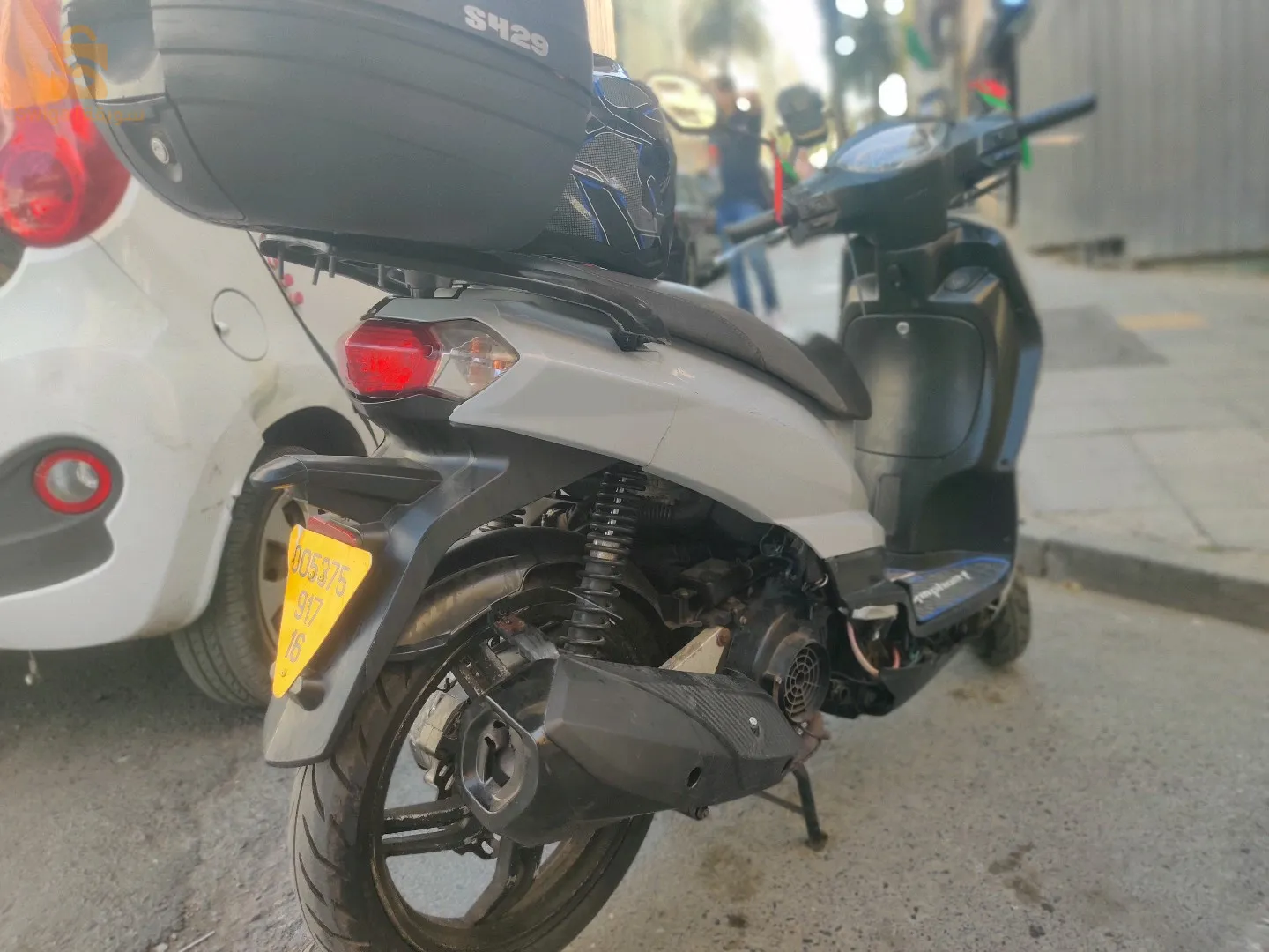 Peugeot twitte 125