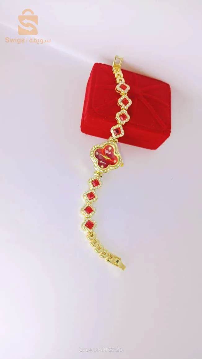 ساعات نسائية