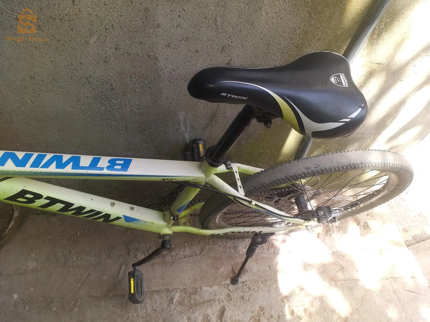 vente de vélo btwin neuf aucun défaut sauf les plateau qui ne marche pas