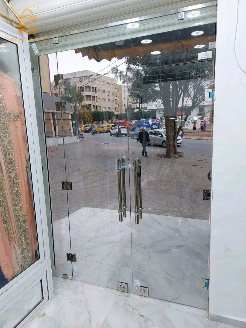 الواجهات الزجاجية