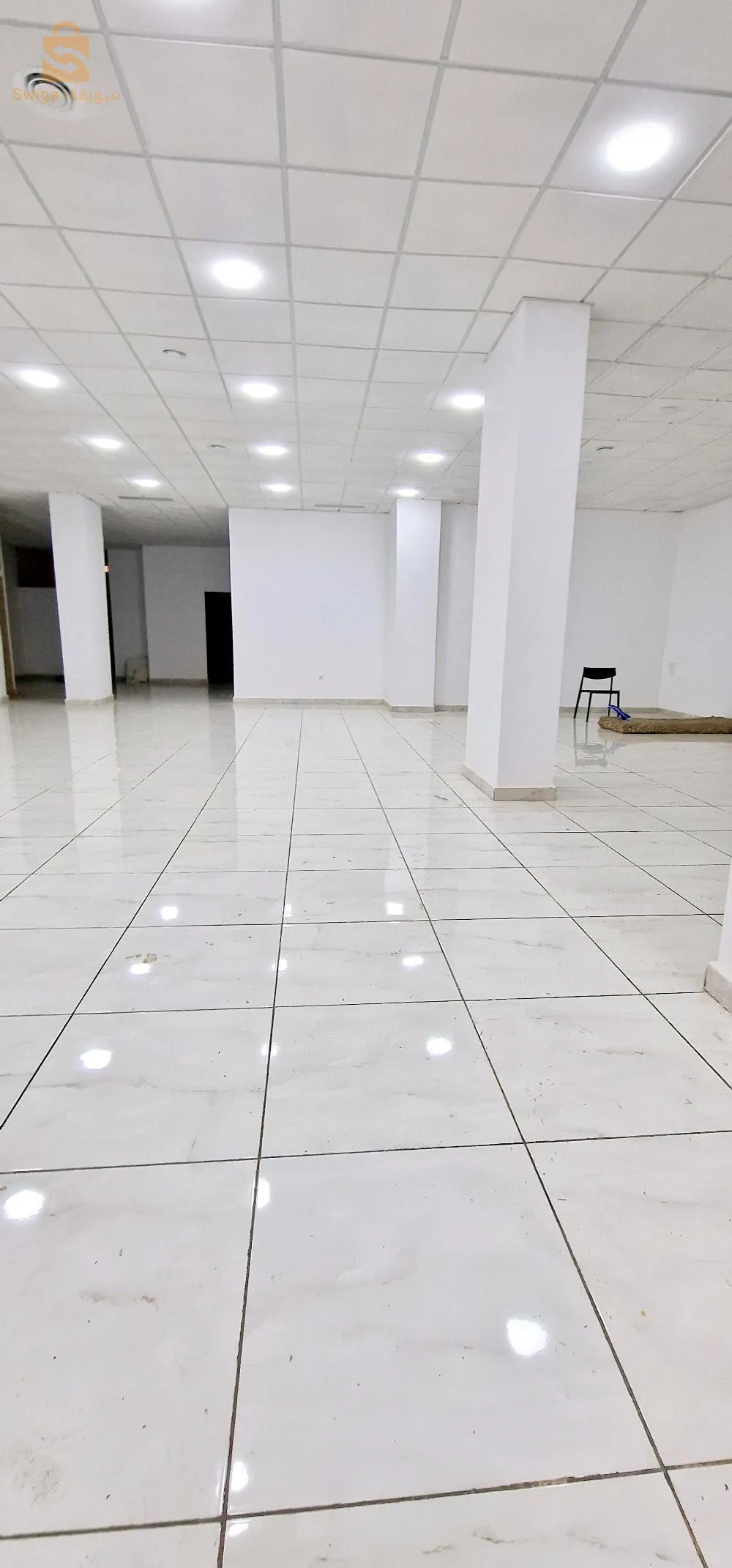 location local commercial  260m