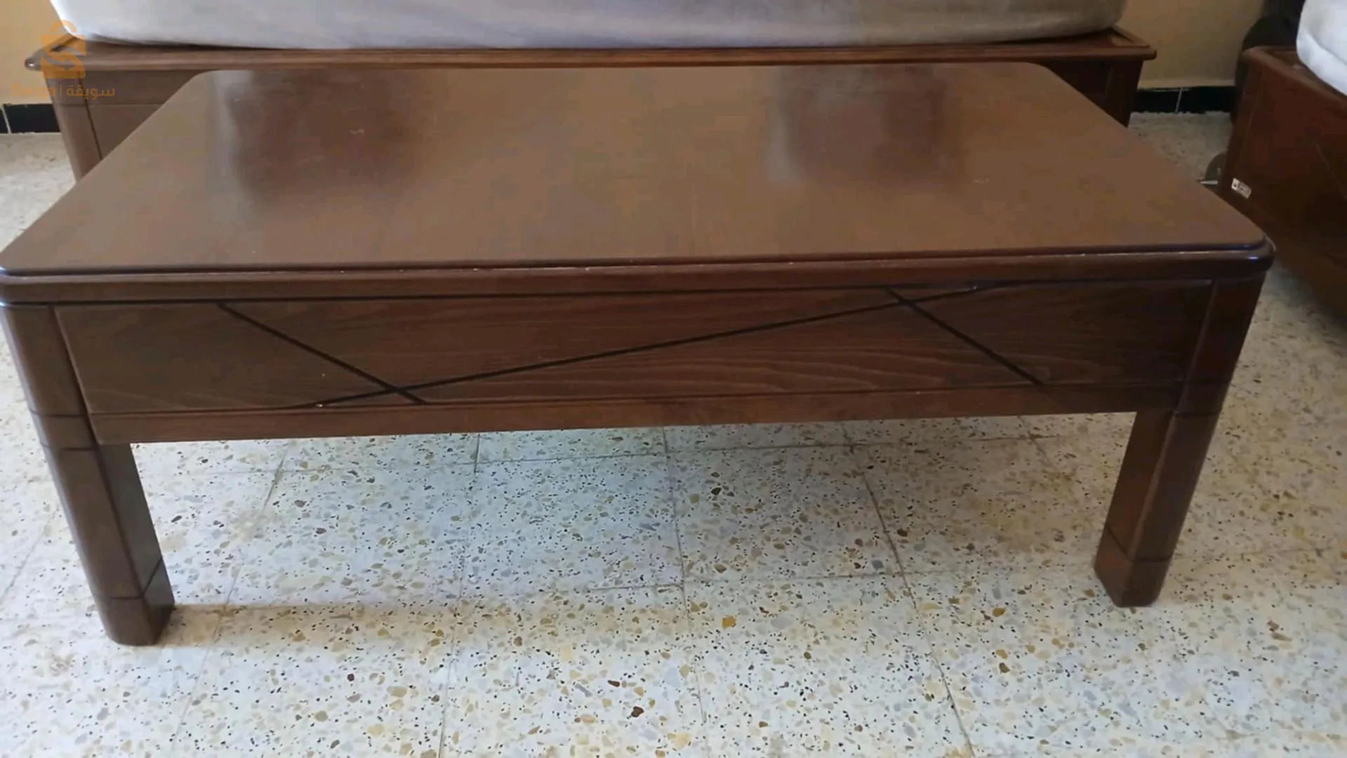 كانبيات +مطارح مع الفراش و الطابلة