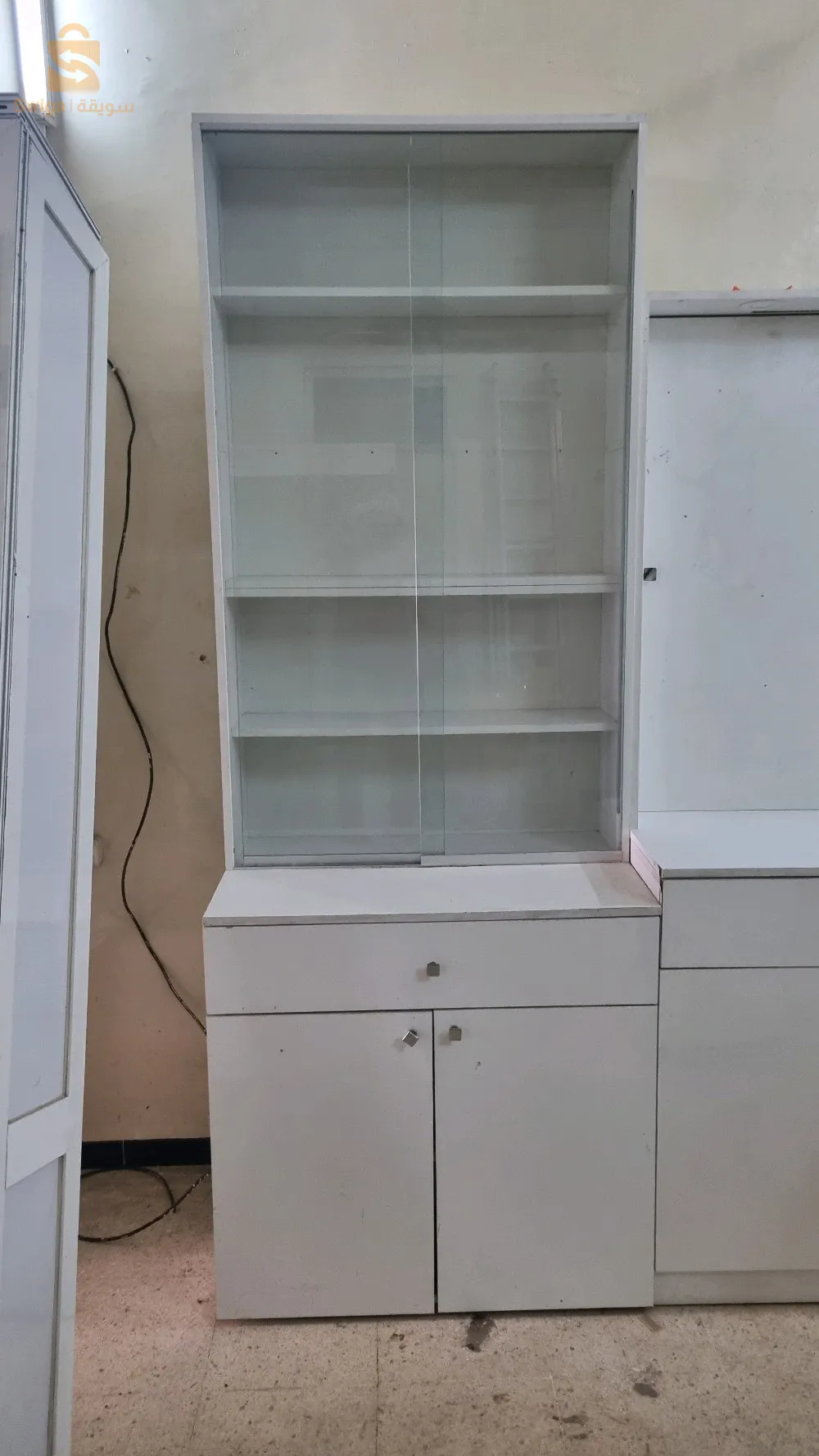 vends meuble pour magasin